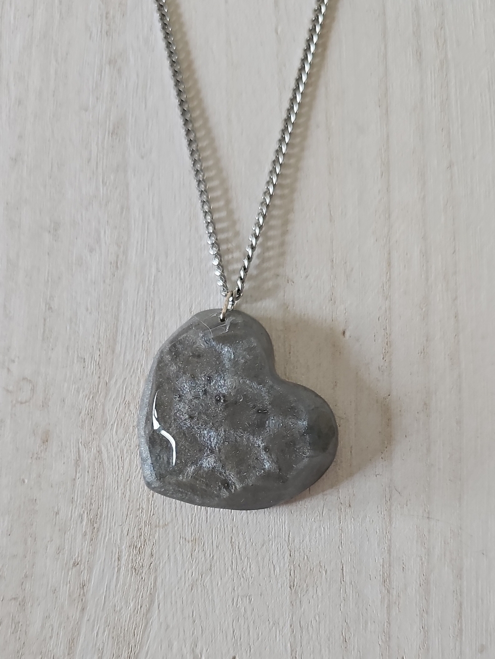 Wave Texture Heart Pendant Necklace in Silver Gray